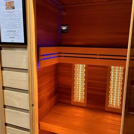 La Suite, Avec Jacuzzi & Sauna * Muret